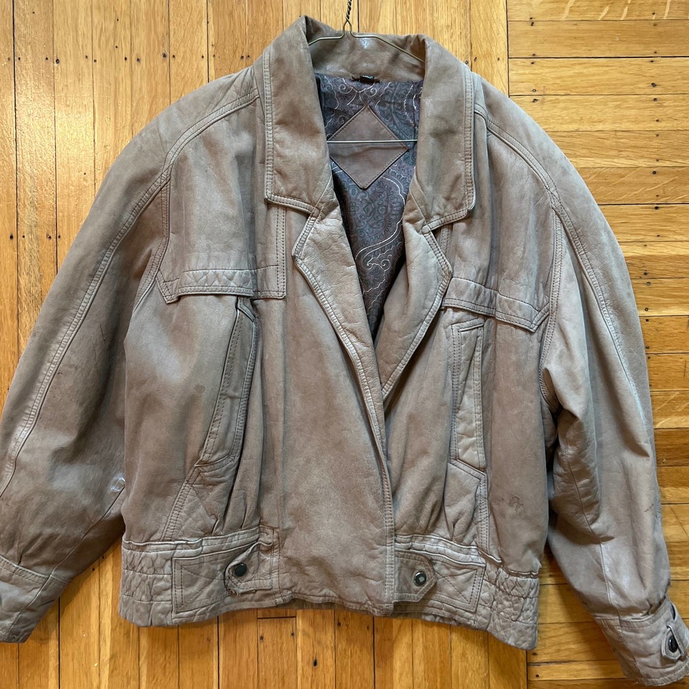 Jaqueline Ferrar brown leather bomber